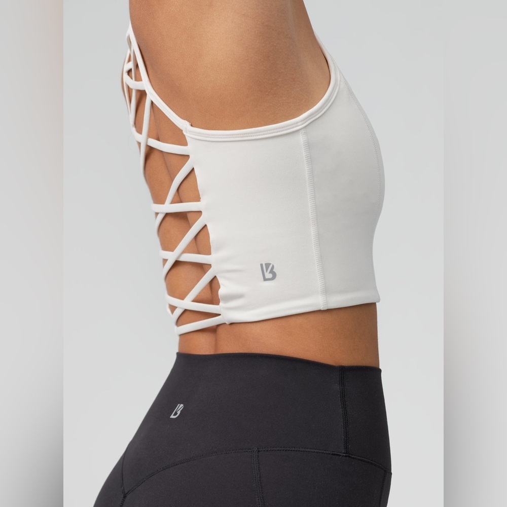 NWT Buffbunny Ivy Crop Sports Bra White Energy Fabric Size Medium Lattice Back - Picture 4 of 13